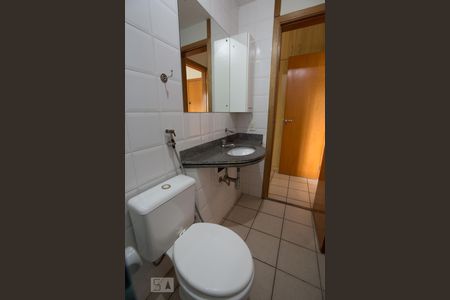Banheiro da suíte de apartamento para alugar com 1 quarto, 55m² em Nova Aliança, Ribeirão Preto