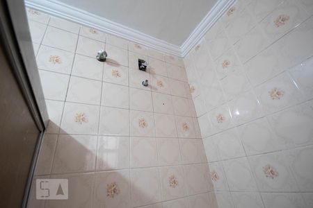 Casa à venda com 170m², 3 quartos e 7 vagas Casa à venda com 170m², 3 quartos e 7 vagasBanheiro Corredor