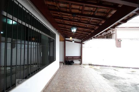 Casa à venda com 170m², 3 quartos e 7 vagas Casa à venda com 170m², 3 quartos e 7 vagasVista do Quarto 2