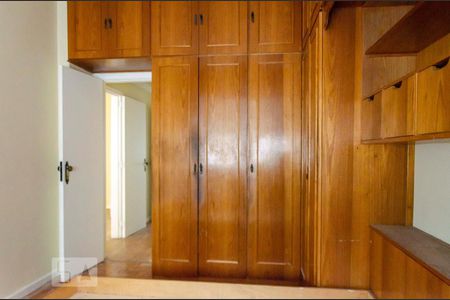 Quarto de apartamento para alugar com 3 quartos, 125m² em Laranjeiras, Rio de Janeiro