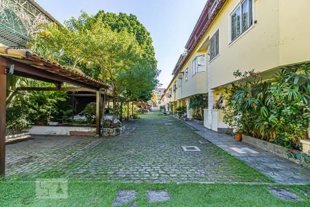 Casa para alugar com 120m², 4 quartos e 2 vagas Casa para alugar com 120m², 4 quartos e 2 vagasÁrea comum