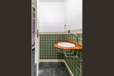 Casa para alugar com 120m², 4 quartos e 2 vagas Casa para alugar com 120m², 4 quartos e 2 vagasBanheiro