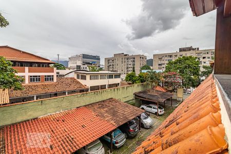Casa para alugar com 120m², 4 quartos e 2 vagas Casa para alugar com 120m², 4 quartos e 2 vagasVista da Varanda