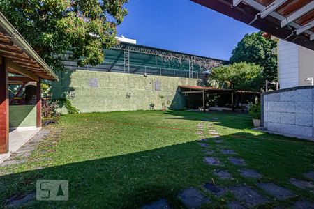 Casa para alugar com 120m², 4 quartos e 2 vagas Casa para alugar com 120m², 4 quartos e 2 vagasÁrea comum