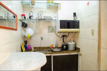 Cozinha de apartamento para alugar com 1 quarto, 27m² em Centro, Rio de Janeiro