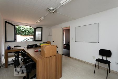 Casa à venda com 400m², 4 quartos e 5 vagasEdícula