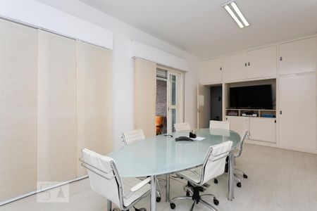 Casa à venda com 400m², 4 quartos e 5 vagasSuite