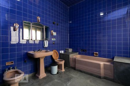 Casa à venda com 400m², 4 quartos e 5 vagasBanheiro