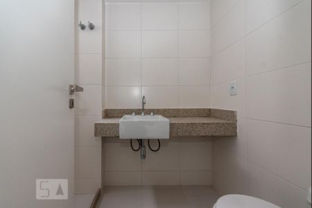 Apartamento à venda com 180m², 2 quartos e 1 vagaBanheiro da Suíte 2
