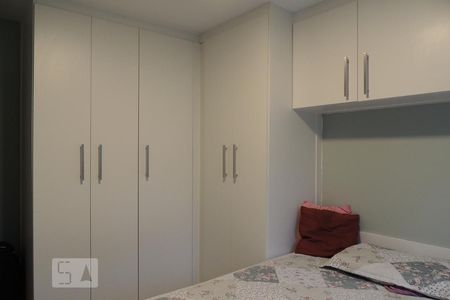 Apartamento à venda com 45m², 2 quartos e 1 vagaQuarto 1 - Armários