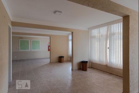 Apartamento para alugar com 75m², 3 quartos e 1 vaga Apartamento para alugar com 75m², 3 quartos e 1 vagaÁrea comum - Salão de festas