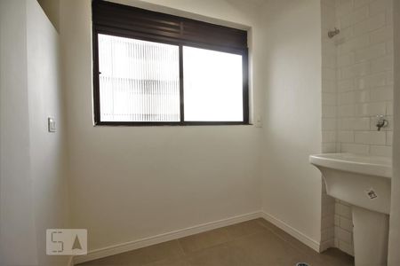 Apartamento à venda com 70m², 3 quartos e 1 vagaÁrea de Serviço
