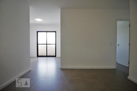 Sala de apartamento para alugar com 3 quartos, 70m² em Jardim Ampliação, São Paulo