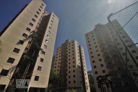 Apartamento à venda com 70m², 3 quartos e 1 vagaFachada