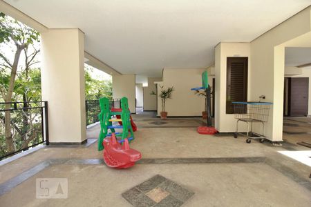 Apartamento à venda com 70m², 3 quartos e 1 vagaÁrea Comum - Playground