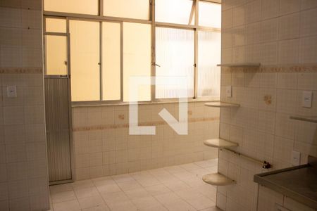 Apartamento à venda com 92m², 2 quartos e sem vagaArea de serviço