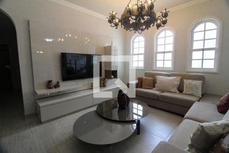 Casa para alugar com 8 quartos, 30000m² em Mangabeiras, Belo Horizonte