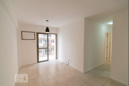 Sala de apartamento para alugar com 2 quartos, 65m² em São Cristóvão, Rio de Janeiro
