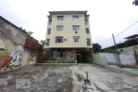 Apartamento à venda com 75m², 2 quartos e 1 vagaFachada