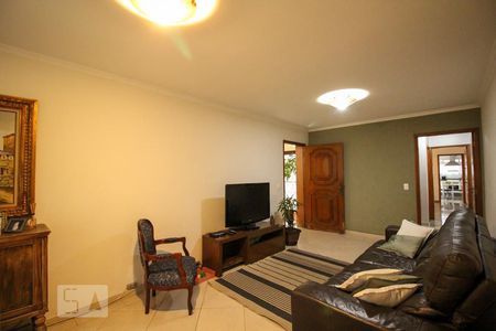 Sala de casa à venda com 3 quartos, 230m² em Vila Paulicéia, São Paulo