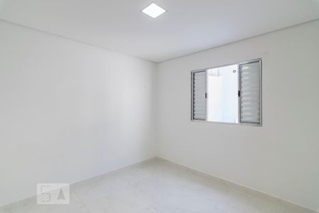 Quarto de casa para alugar com 1 quarto, 33m² em Vila Linda, Santo André