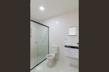 Banheiro de casa para alugar com 1 quarto, 33m² em Vila Linda, Santo André