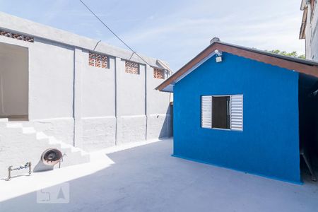 Casa para alugar com 33m², 1 quarto e 1 vaga Casa para alugar com 33m², 1 quarto e 1 vagaQuintal