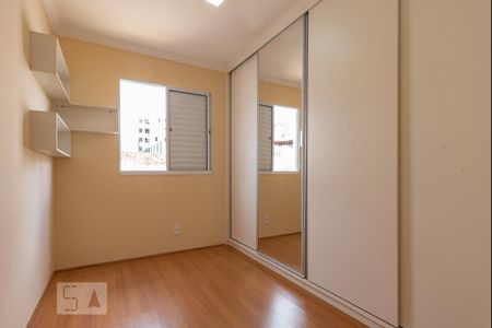 Quarto 2 de apartamento para alugar com 2 quartos, 44m² em Loteamento Parque das Águas, Campinas