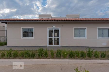 Apartamento para alugar com 44m², 2 quartos e 1 vagaÁrea comum - Salão de festas
