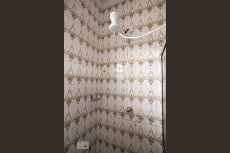 Casa à venda com 498m², 4 quartos e 3 vagasChuveiro