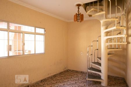 Casa à venda com 498m², 4 quartos e 3 vagasSala casa 2