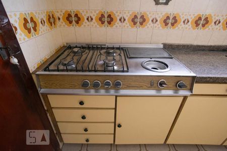 Casa à venda com 498m², 4 quartos e 3 vagasDetalhe