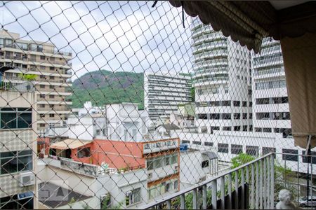Apartamento à venda com 85m², 2 quartos e 1 vaga Apartamento à venda com 85m², 2 quartos e 1 vagaVaranda da Sala