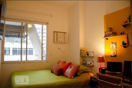 Apartamento à venda com 85m², 2 quartos e 1 vaga Apartamento à venda com 85m², 2 quartos e 1 vagaQuarto Suíte