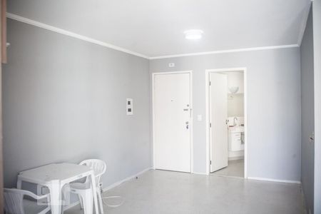 Sala/Quarto de kitnet/studio para alugar com 1 quarto, 38m² em Consolação, São Paulo
