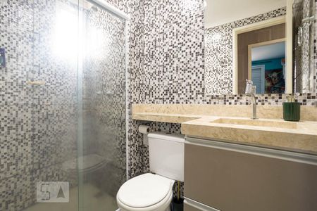 Banheiro de apartamento à venda com 2 quartos, 46m² em Vila Antonieta, São Paulo