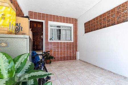 Casa à venda com 116m², 3 quartos e 1 vaga Casa à venda com 116m², 3 quartos e 1 vagaGaragem