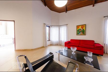 Sala de casa para alugar com 4 quartos, 360m² em Santa Lúcia, Belo Horizonte