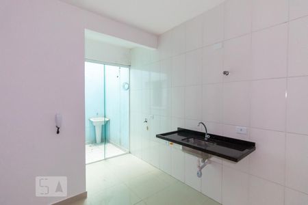 Cozinha de casa para alugar com 1 quarto, 39m² em Vila Buenos Aires, São Paulo