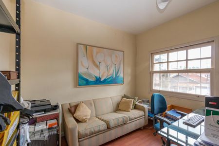 Casa para alugar com 320m², 4 quartos e 4 vagasEscritório