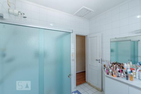 Casa para alugar com 320m², 4 quartos e 4 vagasBanheiro da Suíte 2