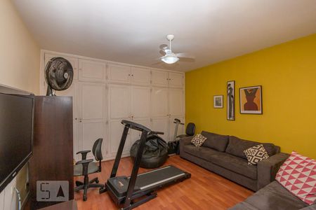 Casa para alugar com 320m², 4 quartos e 4 vagasQuarto