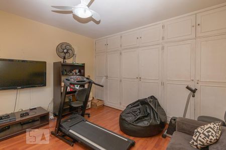 Casa para alugar com 320m², 4 quartos e 4 vagasQuarto