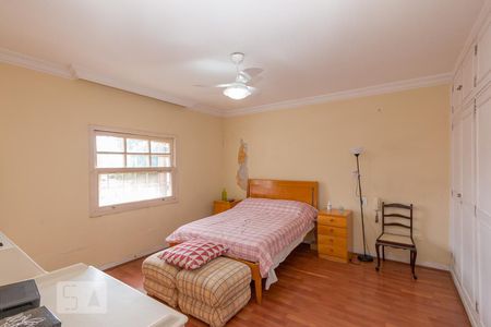 Casa para alugar com 320m², 4 quartos e 4 vagasSuíte 1