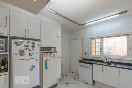 Casa para alugar com 320m², 4 quartos e 4 vagasCozinha