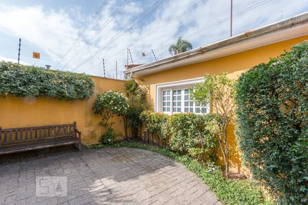 Casa para alugar com 320m², 4 quartos e 4 vagasQuintal