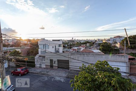 Vista da sala 2 de casa à venda com 3 quartos, 70m² em Pompéia, Belo Horizonte
