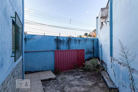 Casa à venda com 70m², 3 quartos e 2 vagasQuintal