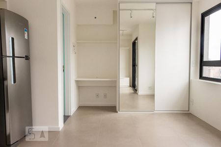 Sala de kitnet/studio para alugar com 1 quarto, 26m² em Mirandópolis, São Paulo
