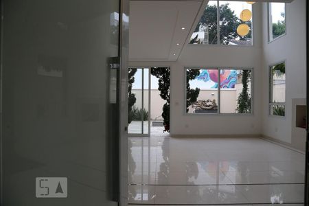 Sala  de casa de condomínio à venda com 4 quartos, 250m² em Residencial Morumbi, São Paulo